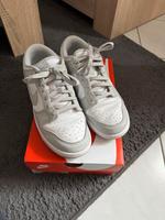 Nike Dunks Grau  Gr.42.5 Hessen - Ehringshausen Vorschau