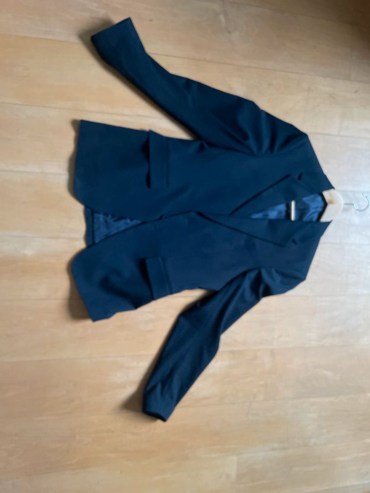 Jacket von Zara Größe 44 in dunkelblau in Stuttgart