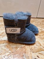 UGG Boots, Krabbelschuhe, Babyschuhe Gr. xs , Winterschuhe Baby Nordrhein-Westfalen - Werl Vorschau