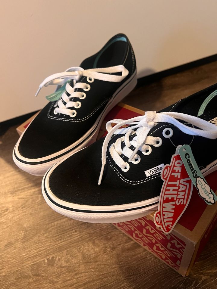 Vans authentic comfycush Größe 38.5 NEU schwarz in Eisenach