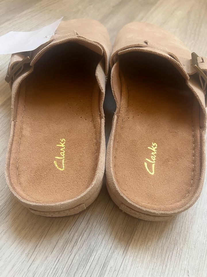 CLARKS PANTOLETTEN für Damen -nagelneu- in Berlin