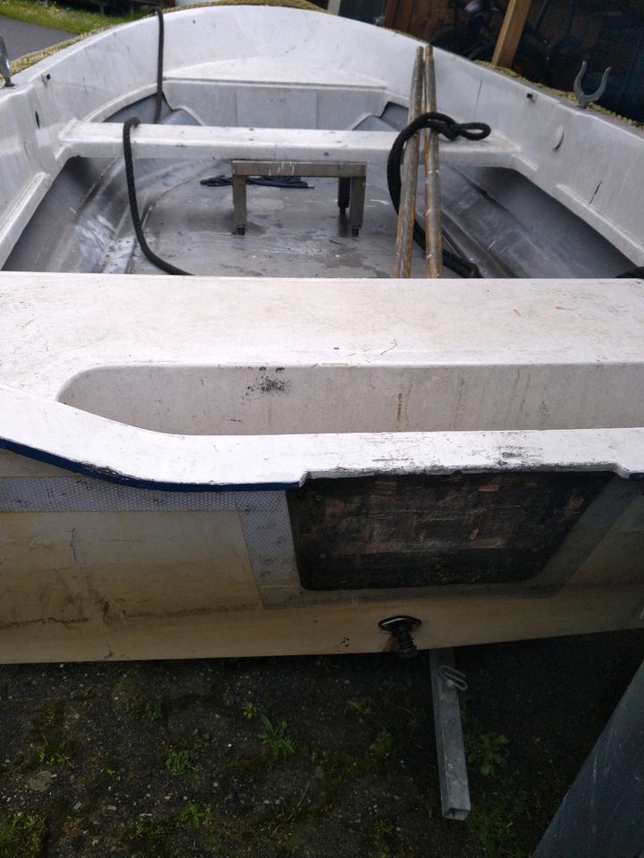 Boot Anglerboot mit Anhänger/Trailer in Freiburg im Breisgau