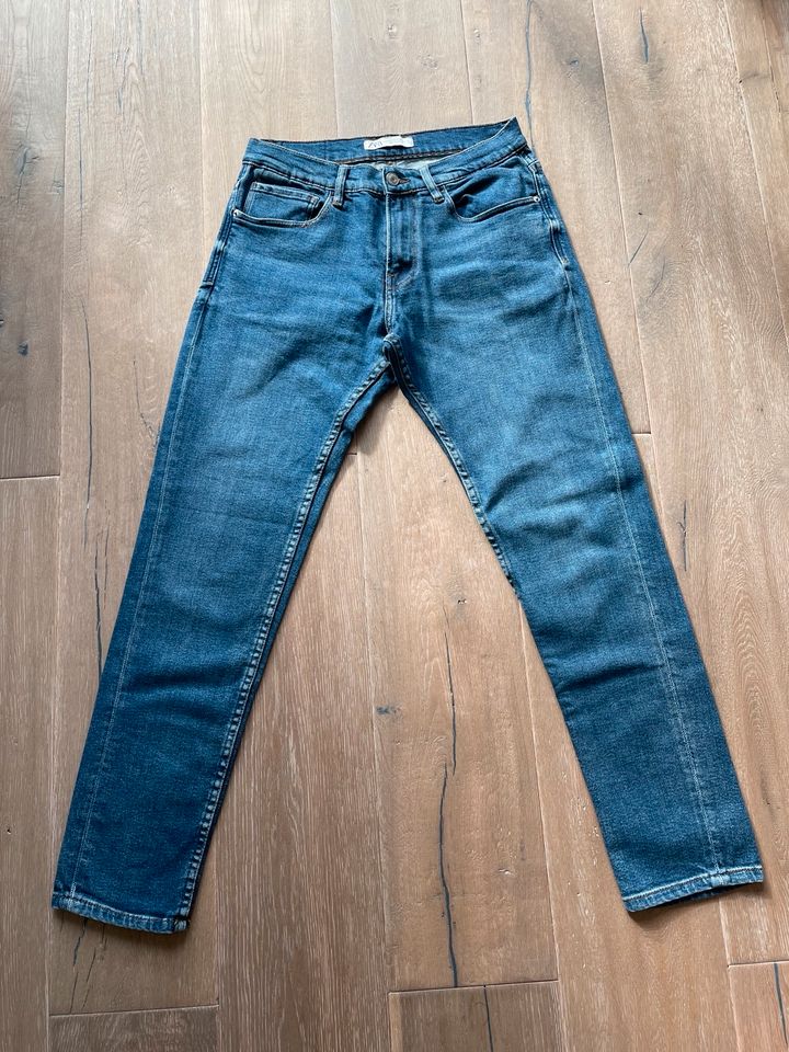 ZARA Jeans Herren Größe 40, top Zustand in Karben