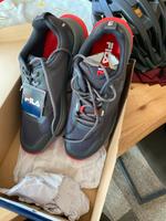 Fila Sportschuhe komplett neu  Größe 44 Hessen - Gießen Vorschau