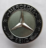 57mm Mercedes-Benz Emblem Blauer Lorbeerkranz Hintergrund Düsseldorf - Rath Vorschau