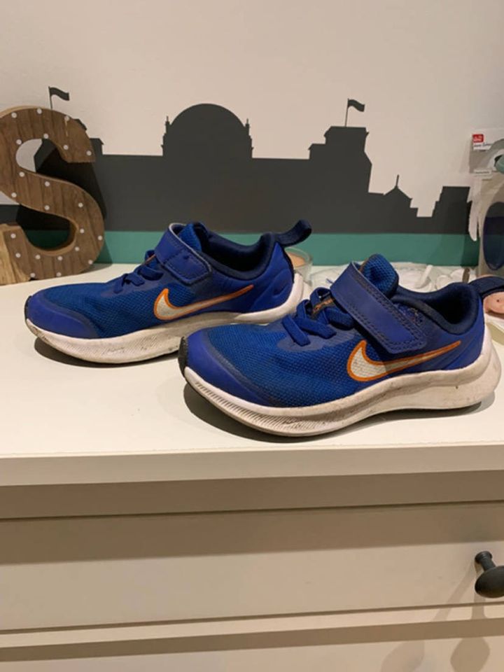 Turnschuhe, Sneaker, Sportschuhe, Nike, Größe 28 in Berlin