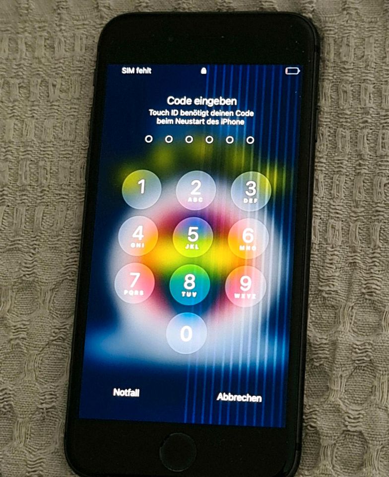 Iphone 8 defekt , 1245780 funktioniert ,369 f. nicht in Bad Wimpfen