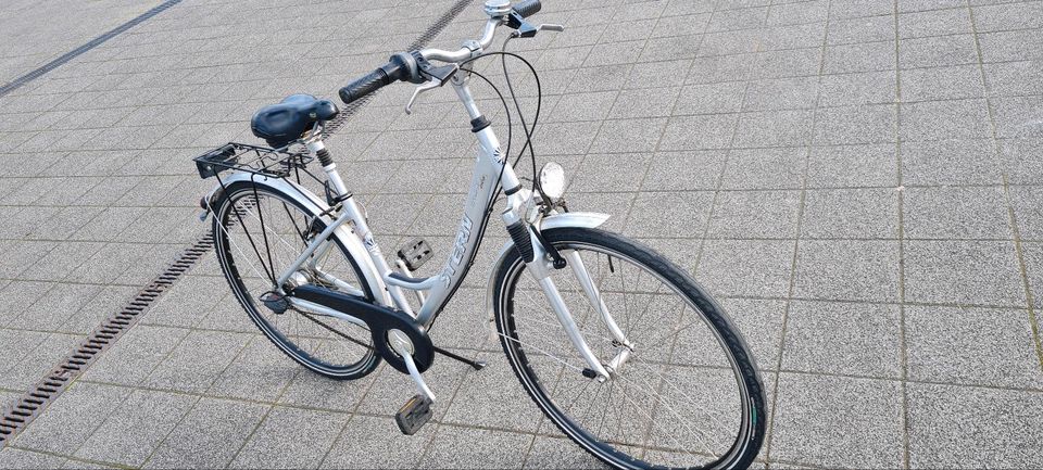 Damenfahrrad, Trekkingbike 28 Zoll 7 Gangschaltung in Völklingen