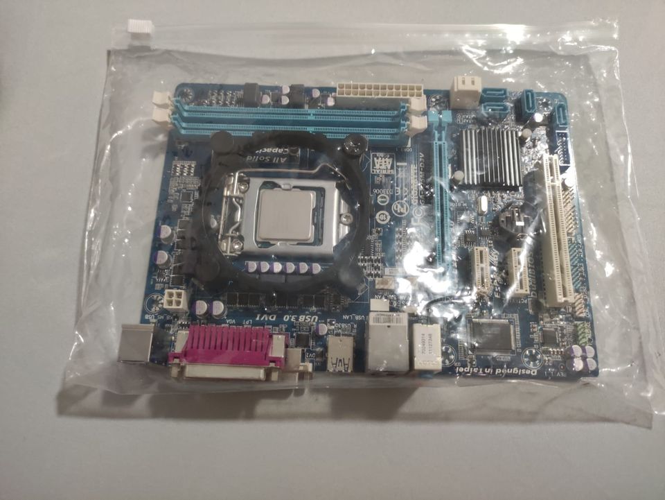 Gigabyte GA-B75M-D3V Sockel 1155 Mainboard (Micro-ATX, 2X DDR3 in Wehr