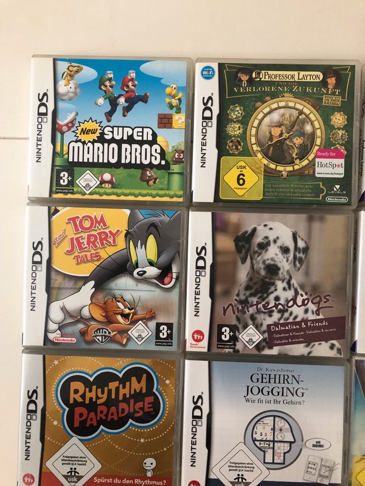 Nintendo Ds Spiele Konvolut (Mario, Nintendogs, Professor Layton) in Fürstenfeldbruck