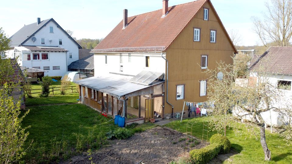 Wunderschöner Bauernhof mit Ackerland, prädestiniert für Pferdehaltung in Alsfeld