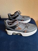 Sneaker mit Rollen (versenkbar in der Sohle) / Rollschuhe Köln - Köln Dellbrück Vorschau