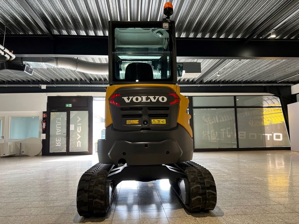 Volvo ECR25D Minibagger / SW03 SW / Tiefenlöffel (31.887 € netto) in Bielefeld