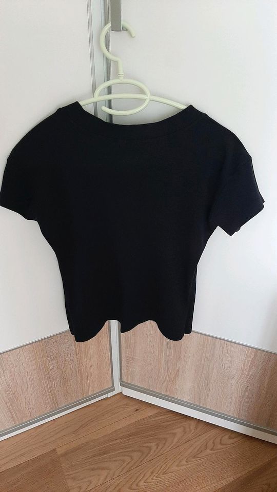 Diesel T- Shirt schwarz Gr. S Blumenprint in Hamburg