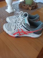 Damen Sportschuhe von Asics in Größe 40 Niedersachsen - Ostercappeln Vorschau