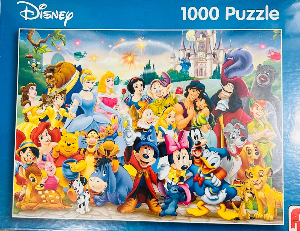 Disney Jumbo Puzzle 1000 Teile „Minnie Mickey & Co.“ in München