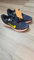 Ungetragen Nike Revolution 7 Sneaker Schuhe 36,5 Brandenburg - Bestensee Vorschau