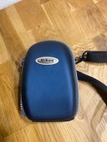 Nikon Kamera Tasche Blau mit Umhängegurt Nordrhein-Westfalen - Mettmann Vorschau