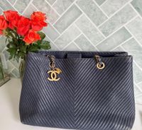 Originaler Chanel Shopper Tasche Bag Leder blau denim Düsseldorf - Flehe Vorschau