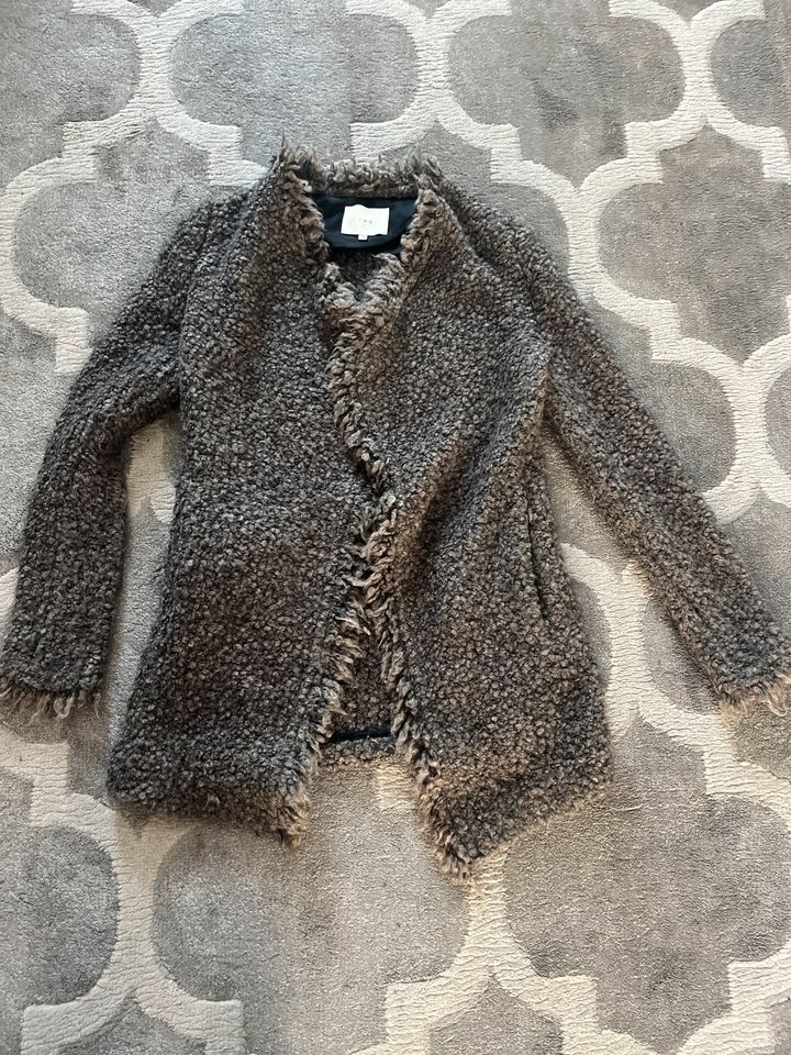 Iro boucle jacke Campell in München