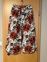 Culotte aus Leinen mit Blumenmuster Rheinland-Pfalz - Miehlen Vorschau