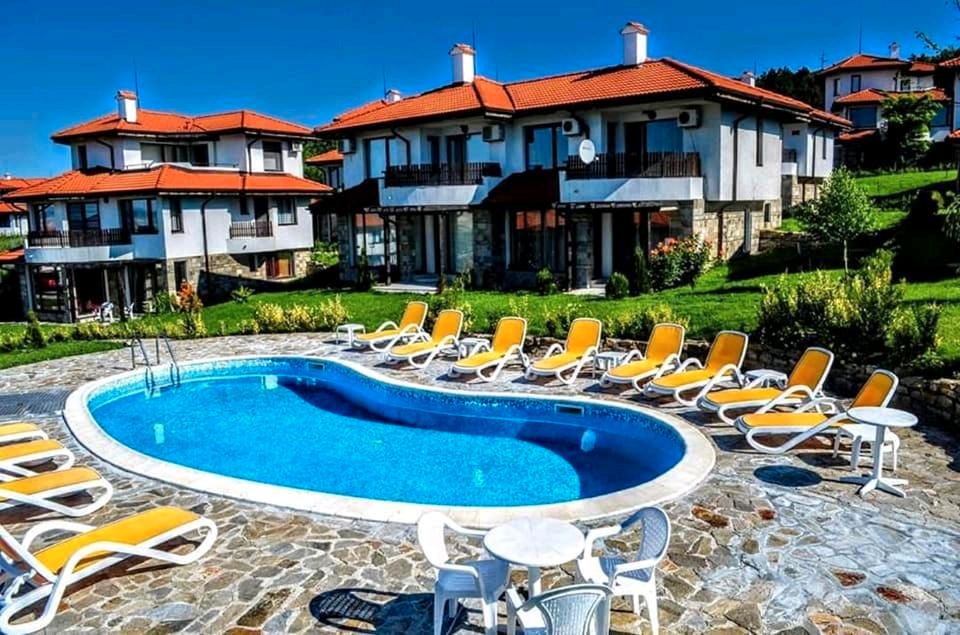 BAY VIEW VILLAS 2️⃣➕ Zimmer ☀️ Wohnung Sonnenstrand Bulgarien Immobilien in Tarp