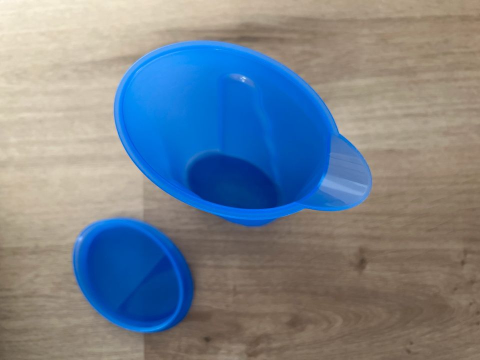 Tupperware Tupper Junge Welle Kanne 1l blau in Semmenstedt