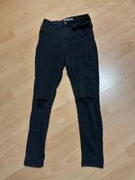 Schwarze Jeans mit Löchern Bayern - Jettingen-Scheppach Vorschau