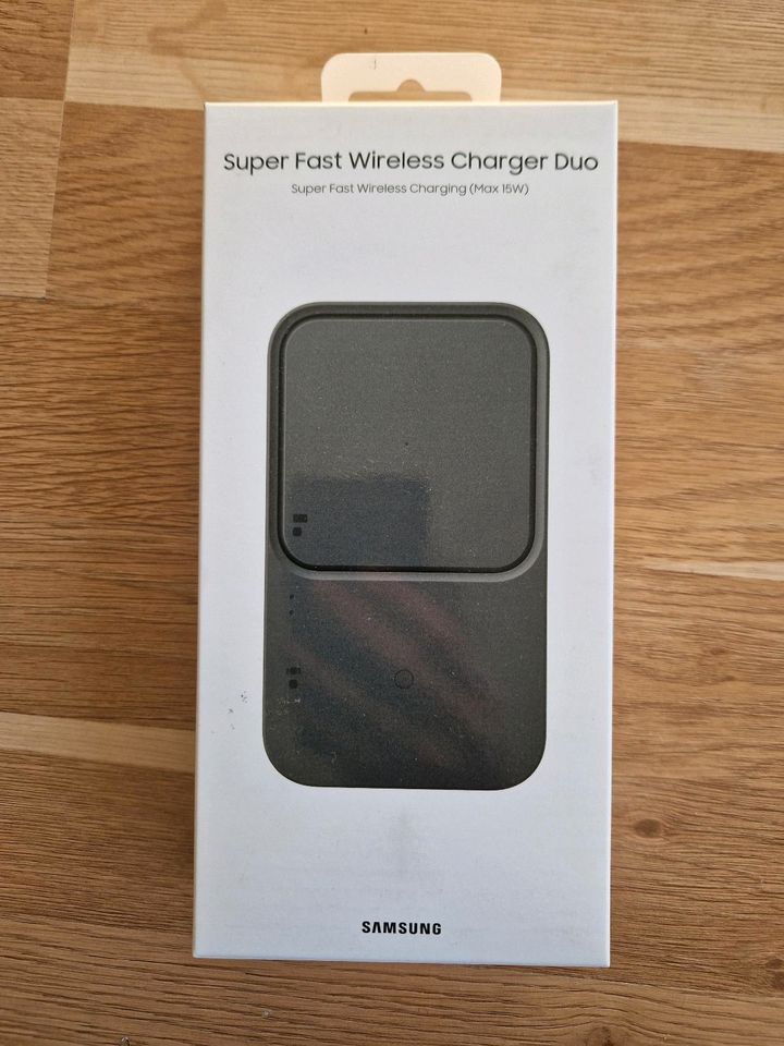 Samsung Super Fast Wireless Charger Duo Neu Original schwarz in  Rheinland-Pfalz - Mainz | Telefon gebraucht kaufen | eBay Kleinanzeigen ist  jetzt Kleinanzeigen