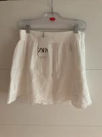 Zara Minirock mit Stickerei weiß Gr.M NEU m.E. Dresden - Pieschen Vorschau