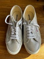 Superga NEU mit Etikett Silber 40 Sneaker Frankfurt am Main - Innenstadt Vorschau