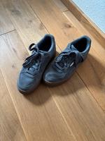 Puma Sneaker 40,5 grau Niedersachsen - Lamspringe Vorschau