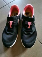 Nike, Turnschuhe, Größe 34, schwarz Niedersachsen - Zeven Vorschau
