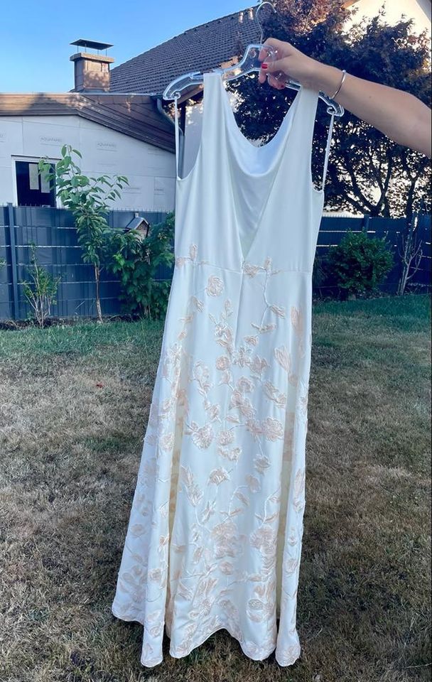 Brautkleid lang, Satin mit Spitze, Lilly Gr.42 in Laufeld