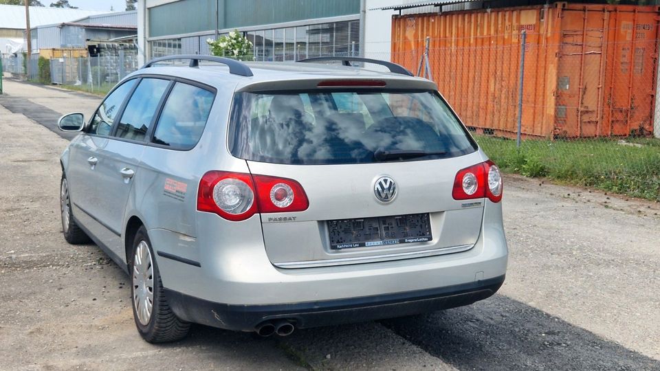 Volkswagen Passat Variant Trendline TDI BlueMotion *Euro-5* in Kressbronn am Bodensee