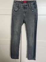 S. Oliver Jeans grau Gr 134 weitenverstellbar Bielefeld - Bielefeld (Innenstadt) Vorschau