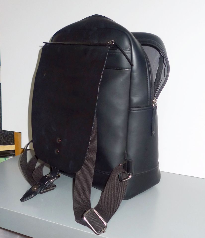 Mayfair Rucksack Wind & Vibes VEGAN m. Flap + Fach f. Laptop iPad in Düsseldorf