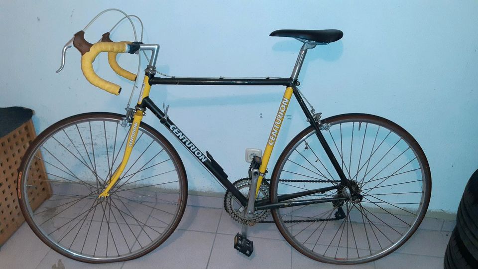 Rennrad Centurion 80/90er Jahre in Finsing