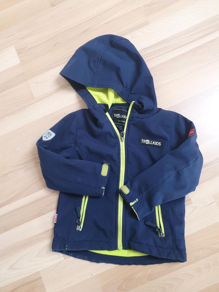 Trollkids Jacke mit Kapuze in Bietigheim