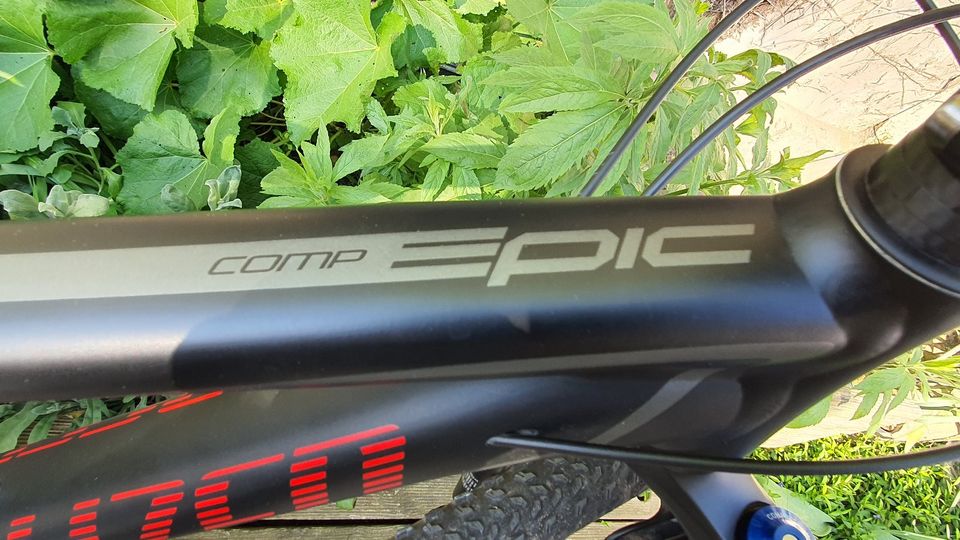 Specialized Epic Comp FSR 29" 2015 Größe L in Bielefeld