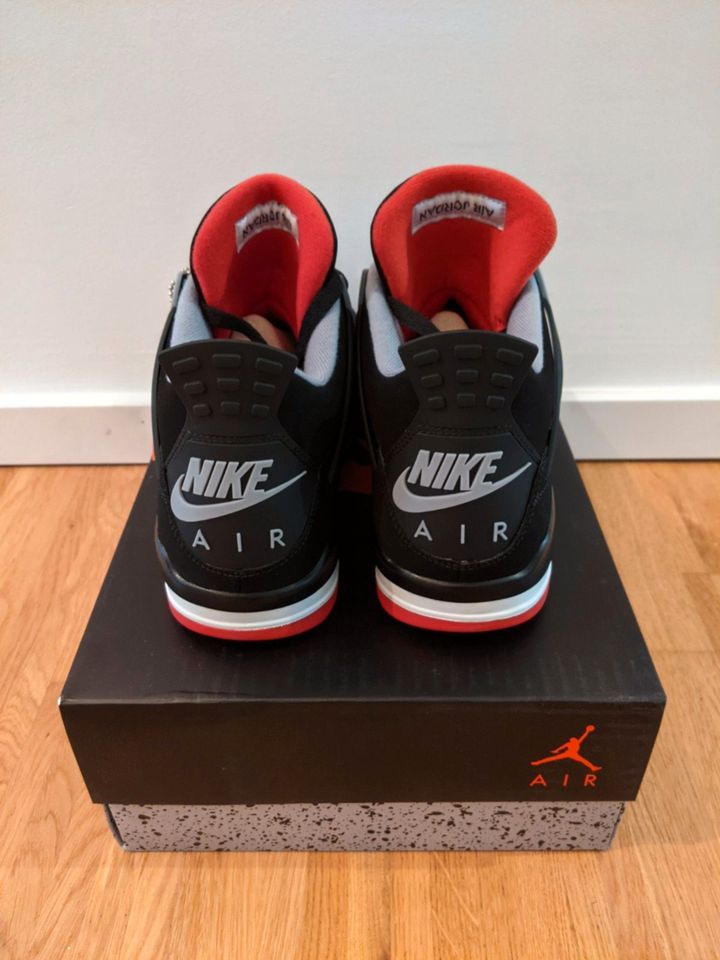 Nike Air Jordan 4 Retro Bred US 11.5 EU 45.5 in Düsseldorf