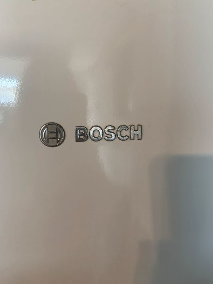 BOSCH Standkühlschrank KSR30V00 weiß in Breitscheid