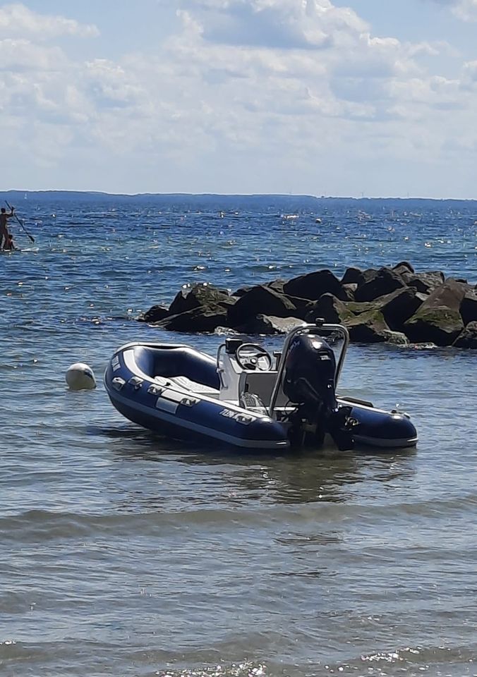 Schlauchboot Marke Pischel mit 30 PS und Trailer in Pinneberg