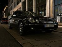 Mercedes Benz E 350 8 FELGEN+Reifen/APPLE CARPLAY/AMBIENTLIGHT Wandsbek - Hamburg Bramfeld Vorschau