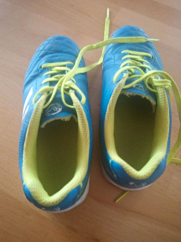 Fußball/Sport Schuhe Größe 31 in Murg