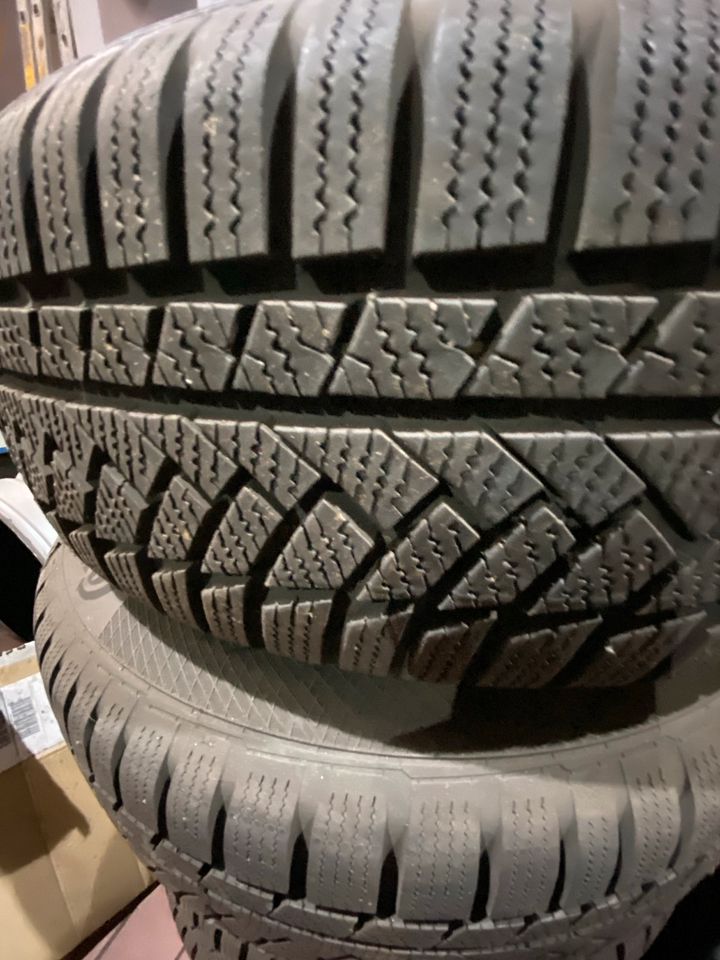 Originale Audi A4 Felgen Winterreifen 205/60r16 Continental in Arnstadt