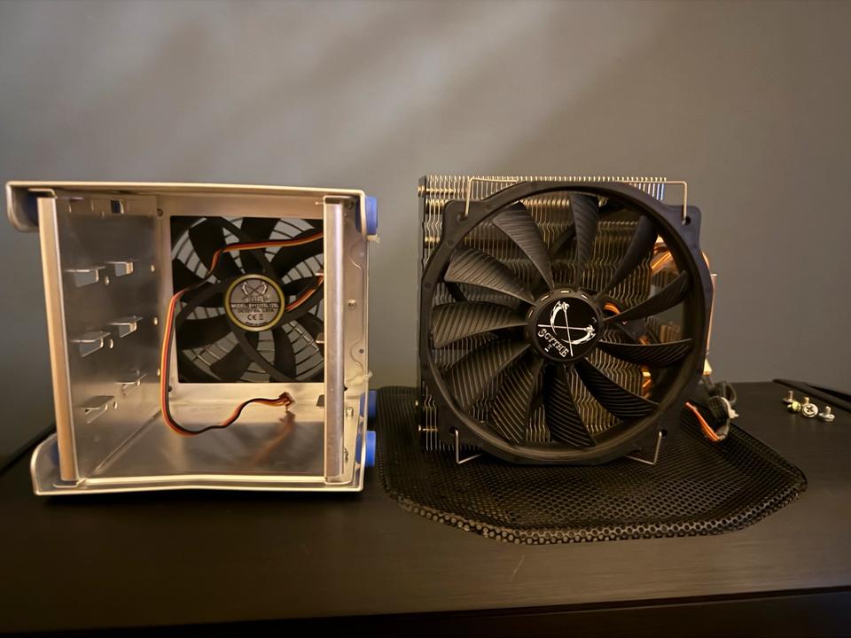 Pc Tower Gehäuse CMStacker Coolermaster schwarz mit Lüfter in Frankfurt am Main