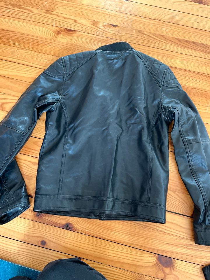 H&M Lederjacke, Bikerjacke, Gr. 152 in Illingen