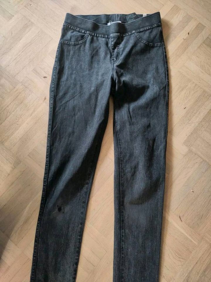 2* Jeggings H&M 152 schwarz grau Leggings Hose Skinny in Igersheim