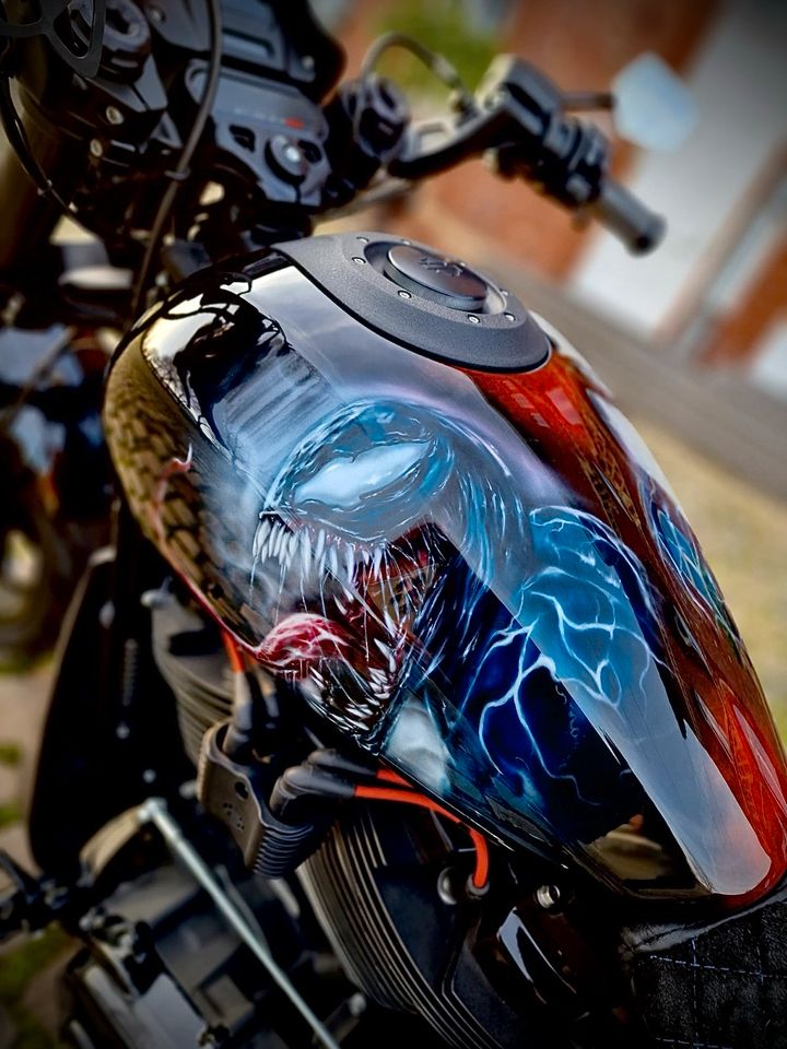 Airbrush Pinstriping Harley Davidson Indian Victory BMW Honda in Mülheim (Ruhr)